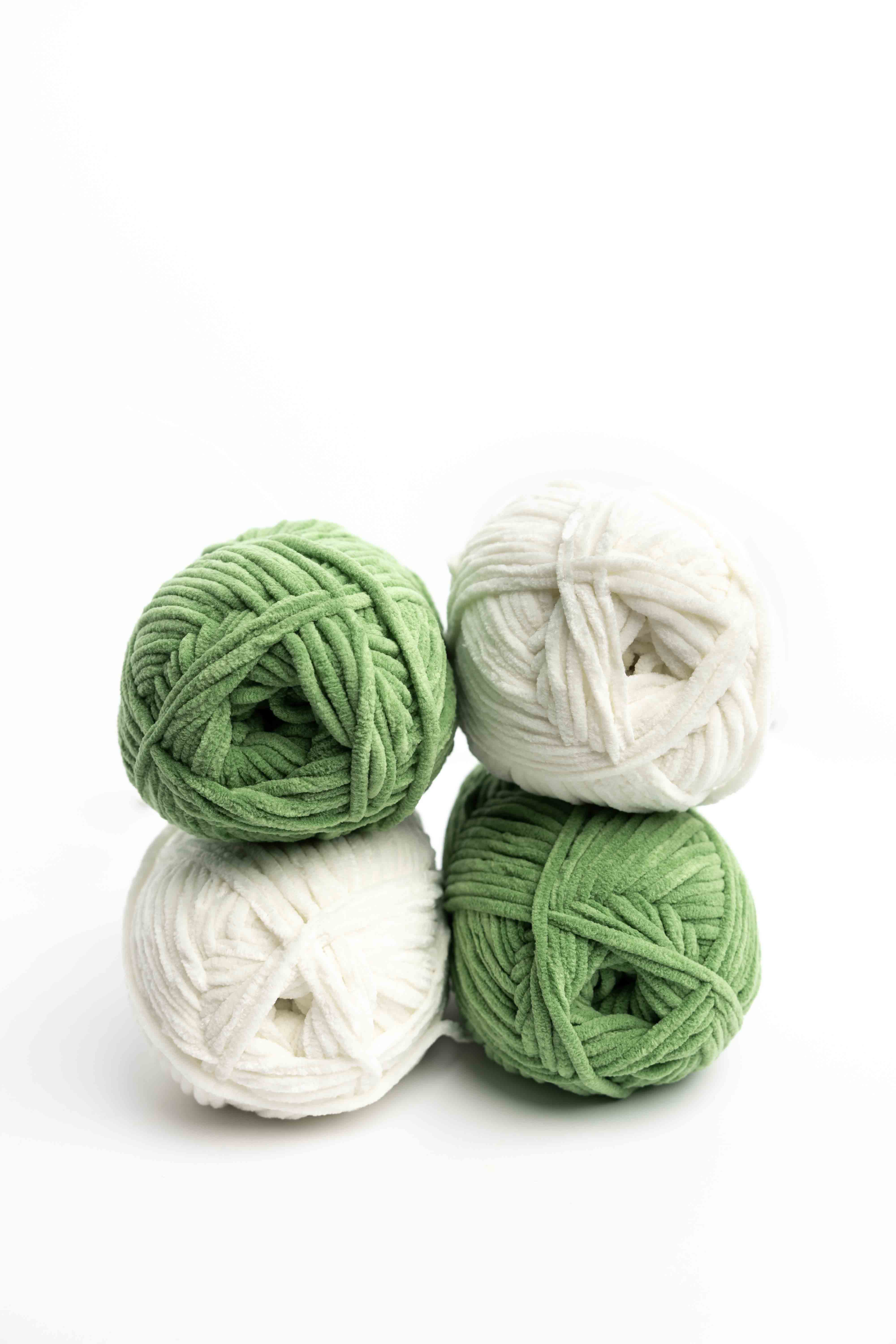 Chenille Checkerboard Blanket Kit in Chenillove - Image 6