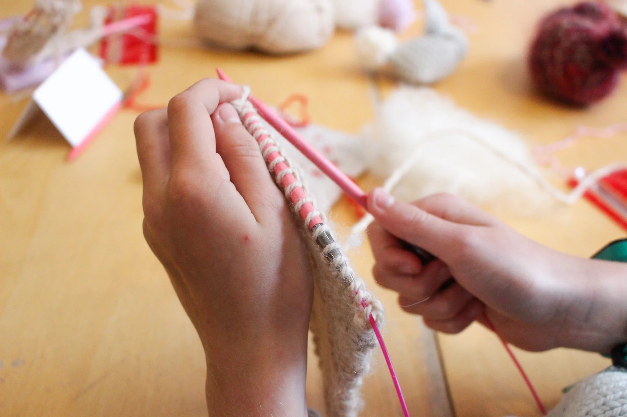 Kids Level 0: Learn to Knit - Image 3