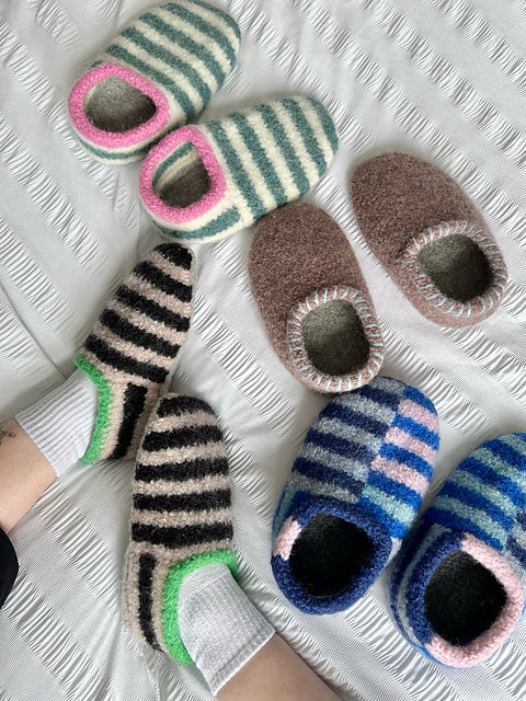 Knitting Level 3: Felted Slippers - Image 2