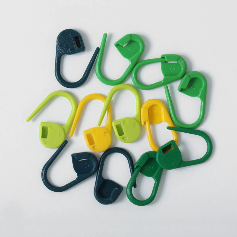 Locking Stitch Markers - Image 2
