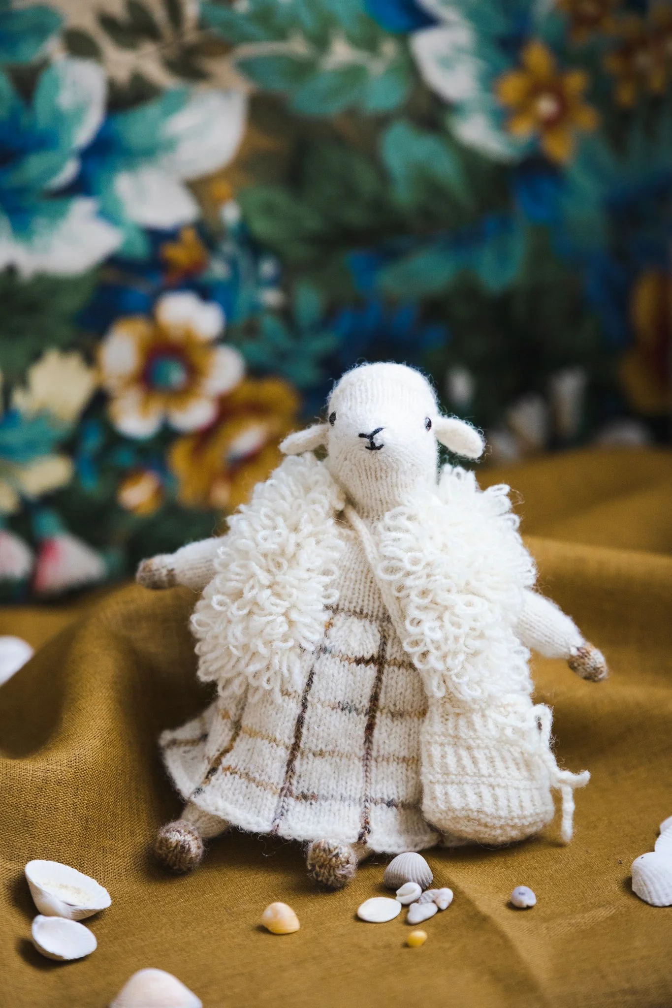 Mouche & Friends: Seamless Toys to Knit and Love - Image 3