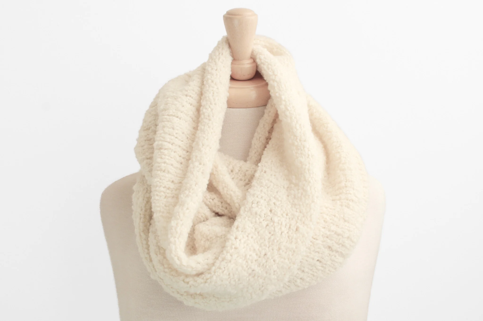 Sea Foam Cowl - Image 4