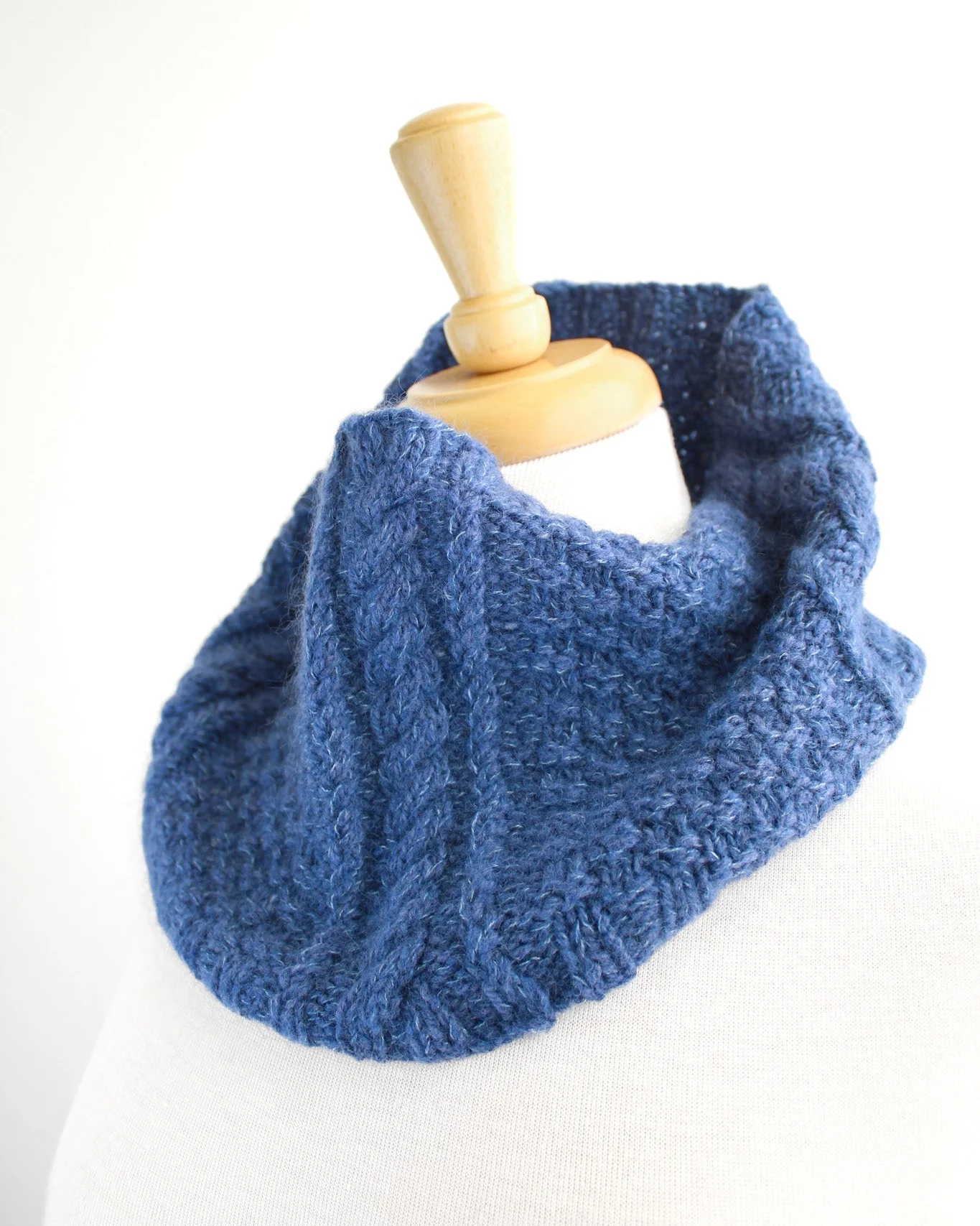 Wharf Street Cowl - Image 5